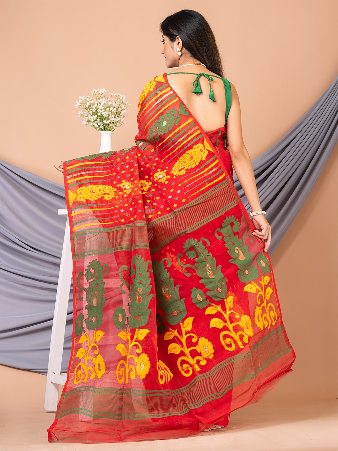 1_0057_2_0011s_0002_DSC06453-min