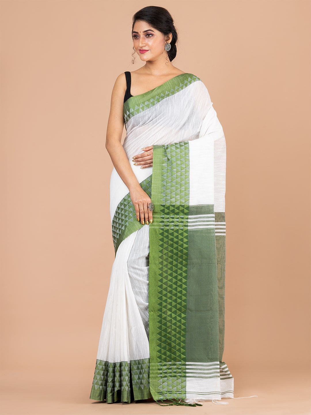 1_0076_HR 2_0017s_0001_DSC00243-min