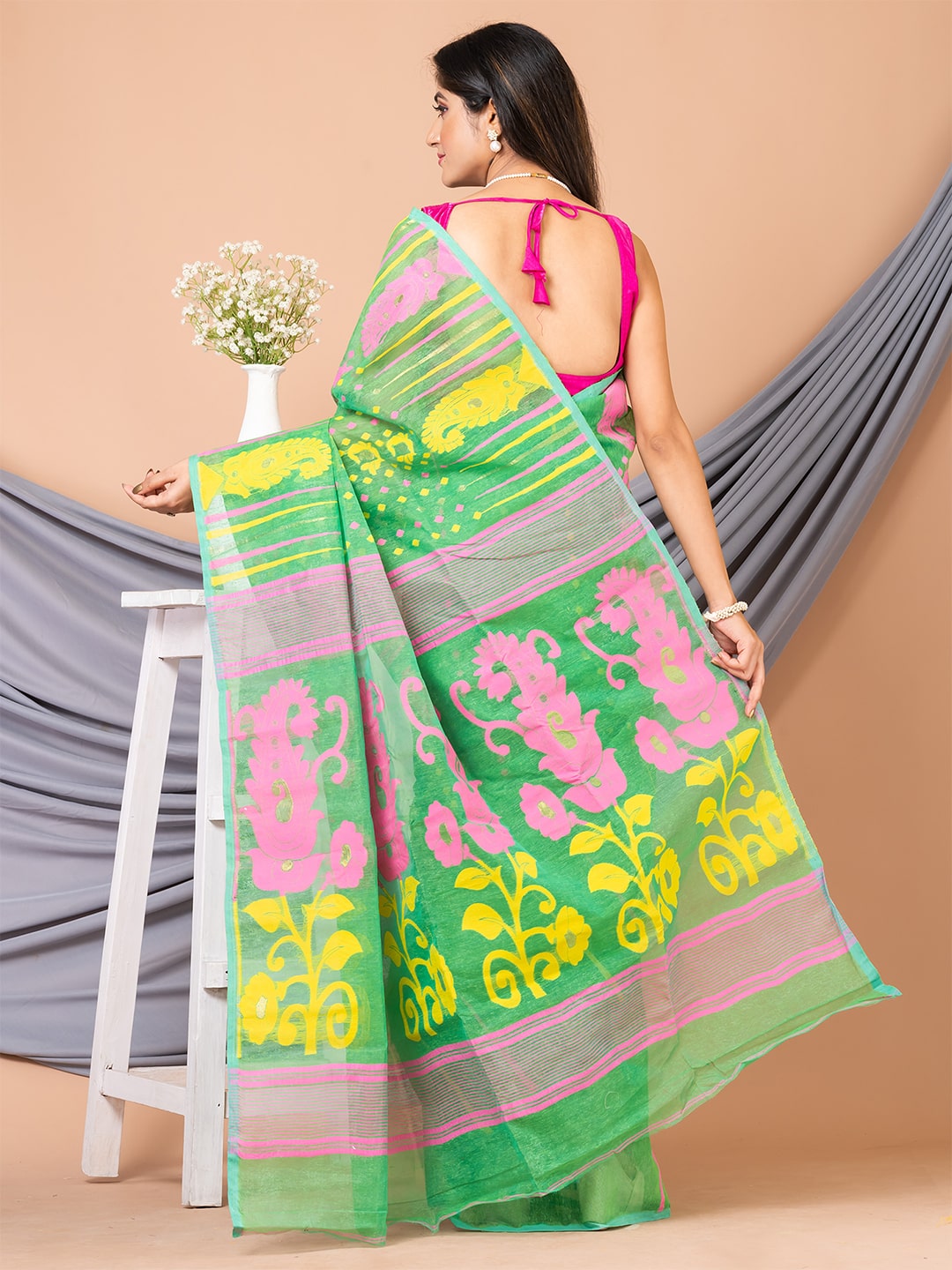 1_0231_1_0001s_0002_DSC06385-min